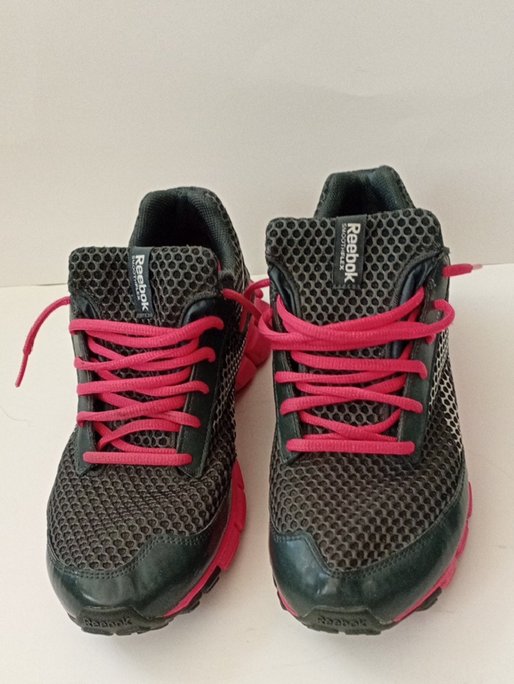 Reebok Smoothflex Women's Dark Grey and Pink Lace Up Mesh Sneakers Size 10 - Picture 7 of 15